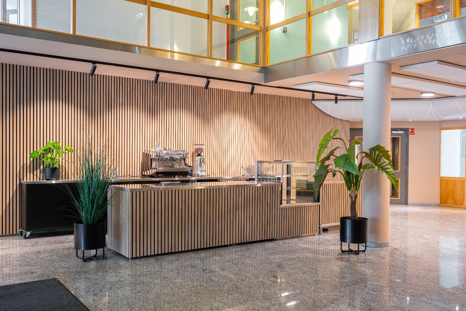 Kantine og kaffebar i resepsjonen